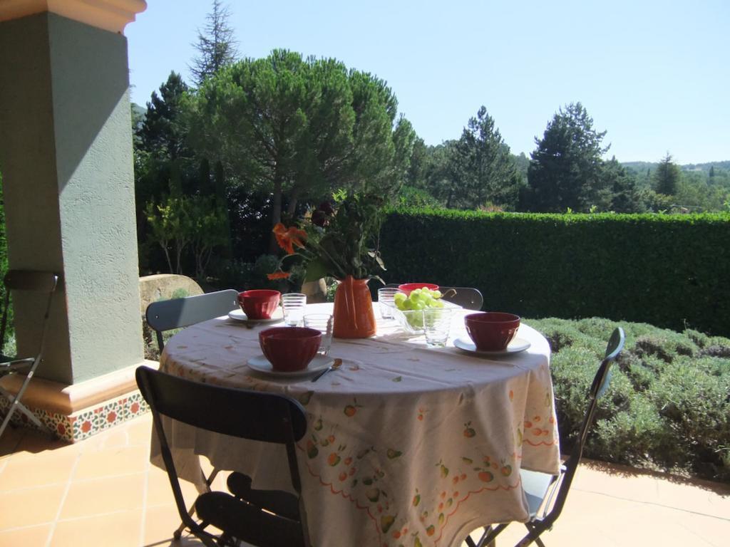 Locations De Vacances Les Flacheres Dieulefit Exterior foto